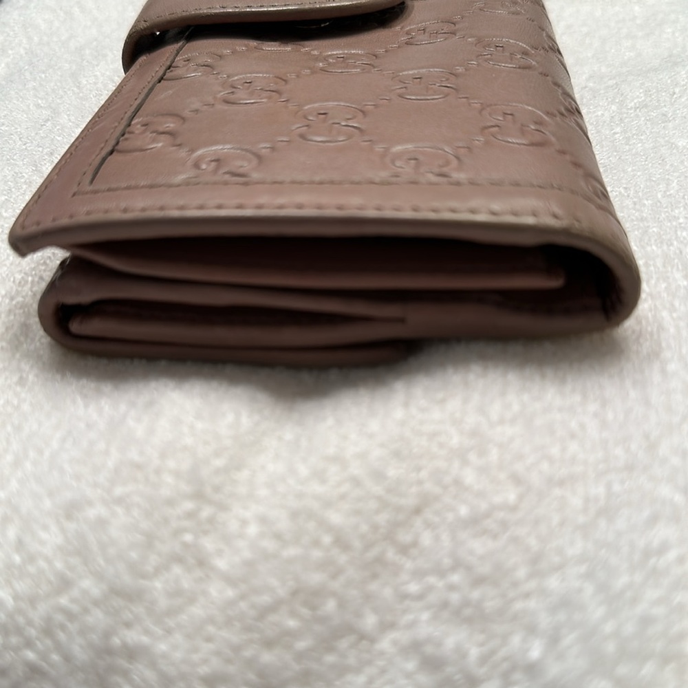 Gucci Guccissima Bifold Wallet - Picture 10 of 12
